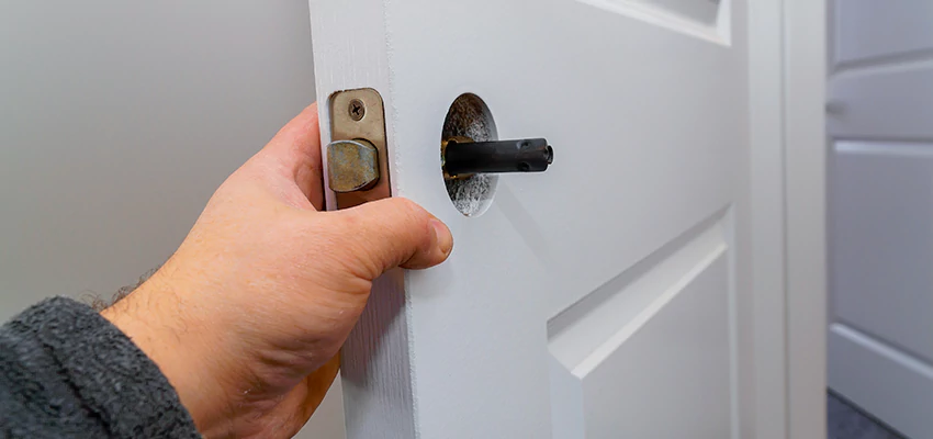 Nighttime Locksmith For Lock Repair in Cornwall, ON