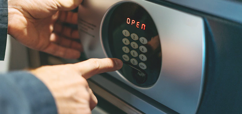 Cash Safe Openers in Cornwall, Ontario