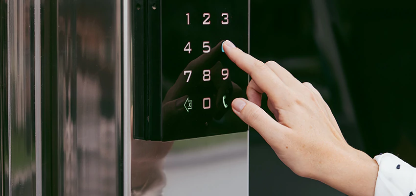 Property Management Locksmith For Lock Installation in Cornwall, ON